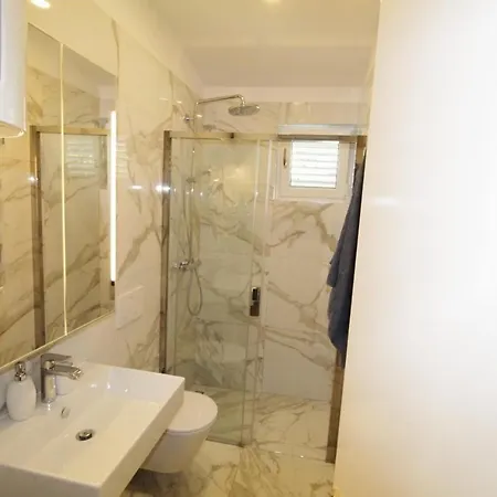Seaside House Rozac, - 27205 * Umag